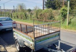 Location outil Remorque Moins de 750kg près de Blois