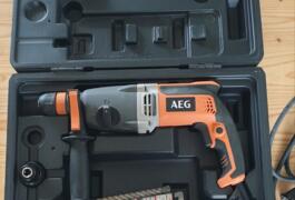 Location outil Perforateur électrique Aeg près de Pordic