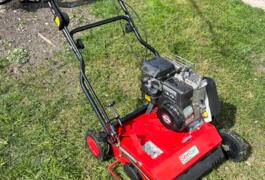 Location outil Scarificateur démousseur Thermique près de Trélissac