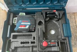 Location outil Niveau laser  Bosch près de Soussans