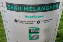 Location outil Seau mélangeur  près de Willems