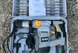 Location outil Perforateur burineur électrique près de Illiers-Combray