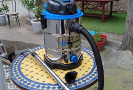 Location outil Aspirateur eau poussière électrique près de Ouveillan