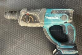 Location outil Perforateur électrique Makita près de Caen