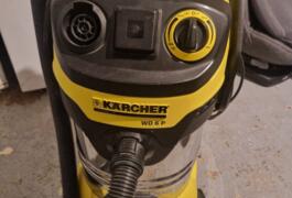 Location outil Aspirateur eau poussière électrique Karcher près de Élancourt
