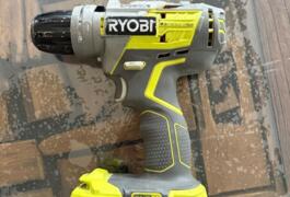 Location outil Visseuse perceuse Sans-fil Ryobi près de Narbonne