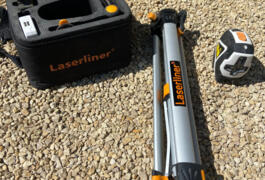 Location outil Niveau laser  près de Savigny-Lévescault
