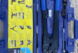 Location outil Pince à sertir multicouche  près de Beaucaire