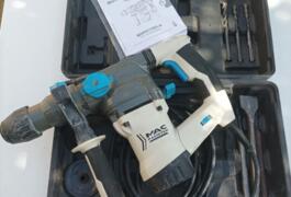 Location outil Perforateur burineur électrique Mac-allister près de Pluvigner