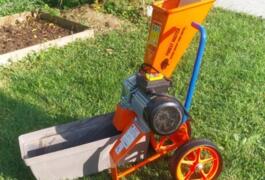 Location outil Broyeur de végetaux électrique près de Colomiers