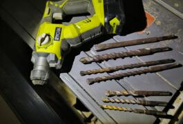 Location outil Perforateur burineur électrique Ryobi près de Sallespisse