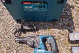 Location outil Burineur perforateur électrique Makita près de Ciboure