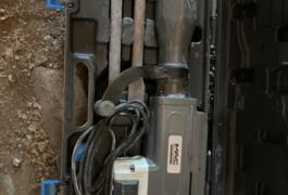 Location outil Marteau piqueur électrique Mac-allister près de Cevins