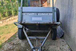 Location outil Remorque benne Moins de 750kg près de Gailhan