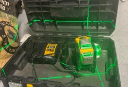 Location outil Traceur laser  près de Locqueltas