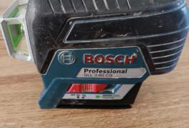 Location outil Niveau laser  Bosch près de Livre sur changeon