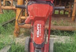 Location outil Marteau burineur électrique Hilti près de Ambes