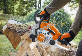 Location outil Tronçonneuse Thermique Stihl près de Arc-sous-Cicon
