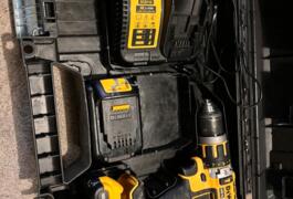 Location outil Perceuse Sans-fil Dewalt près de Chambéry