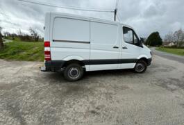 Location outil Fourgon avec chauffeur  près de Quessoy