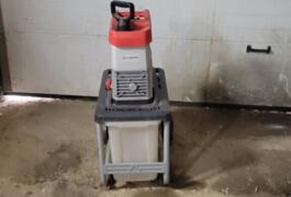 Location outil Broyeur à vegetaux électrique près de Verneuil-sur-Vienne