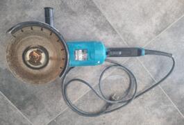 Location outil Meuleuse 230mm Makita près de Castries