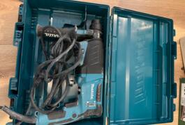 Location outil Burineur perforateur électrique Makita près de Paris