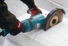 Location outil Lapidaire 230mm Makita près de Le Gué-d'Alleré