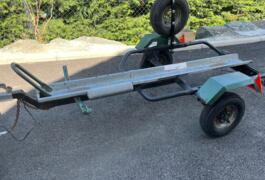 Location outil Remorque porte moto Moins de 750kg près de Violay
