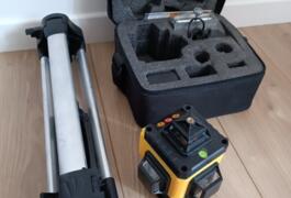 Location outil Niveau laser  près de Saint-Bonnet-près-Orcival
