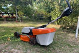 Location outil Tondeuse électrique Stihl près de Bourg-en-Bresse