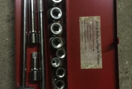Location outil Coffret clés à douilles Coffret près de Vanves