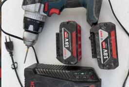 Location outil Perceuse visseuse Sans-fil Bosch près de Lherm