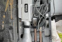 Location outil Marteau piqueur électrique près de Clamart