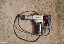 Location outil Perforateur burineur électrique près de Saint-Martin-du-Manoir