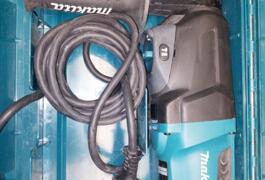 Location outil perforateur Makita près de Lyon