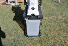 Location outil Broyeur de végetaux électrique Stihl près de Oissel