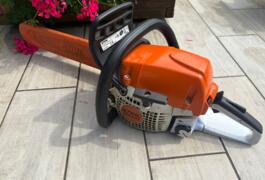 Location outil Tronçonneuse à bois Thermique Stihl près de Chaudefonds-sur-Layon