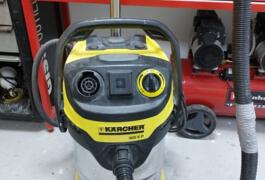 Location outil Aspirateur eau poussière électrique Karcher près de Meyrieu-les-Étangs