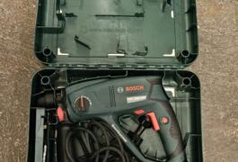 Location outil Perceuse à percussion électrique Bosch près de Paris