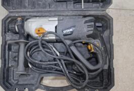 Location outil Perforateur  Aeg près de Marseille
