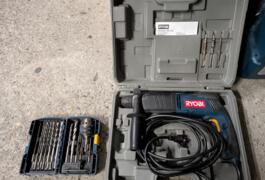 Location outil Burineur perforateur Électrique Ryobi près de Bron