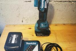 Location outil Outil multifonction Makita près de Falicon