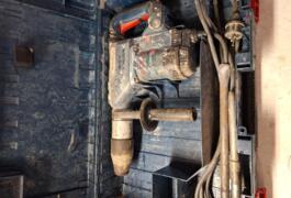 Location outil Marteau piqueur Électrique Bosch près de Montrabé
