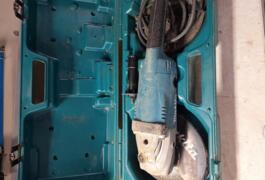 Location outil Découpeuse à disque Électrique Makita près de Montrabé