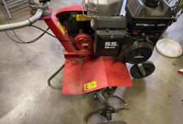 Location outil Motoculteur Thermique Briggs &amp; stratton près de Noreuil