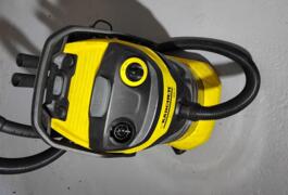 Location outil Aspirateur eau poussière Électrique Karcher près de Oullins-Pierre-Bénite
