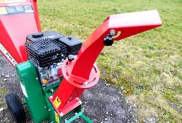 Location outil Broyeur de végetaux Thermique près de Brest
