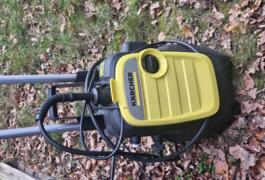 Location outil Nettoyeur haute pression Électrique Karcher près de Le Plessis-Trévise