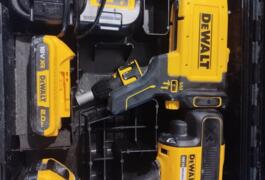 Location outil Visseuse à placo Électrique Dewalt près de Saint-Clair-sur-Epte